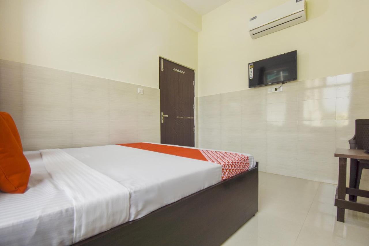 Flagship 75751 Hotel Surya Bahadrabad Εξωτερικό φωτογραφία