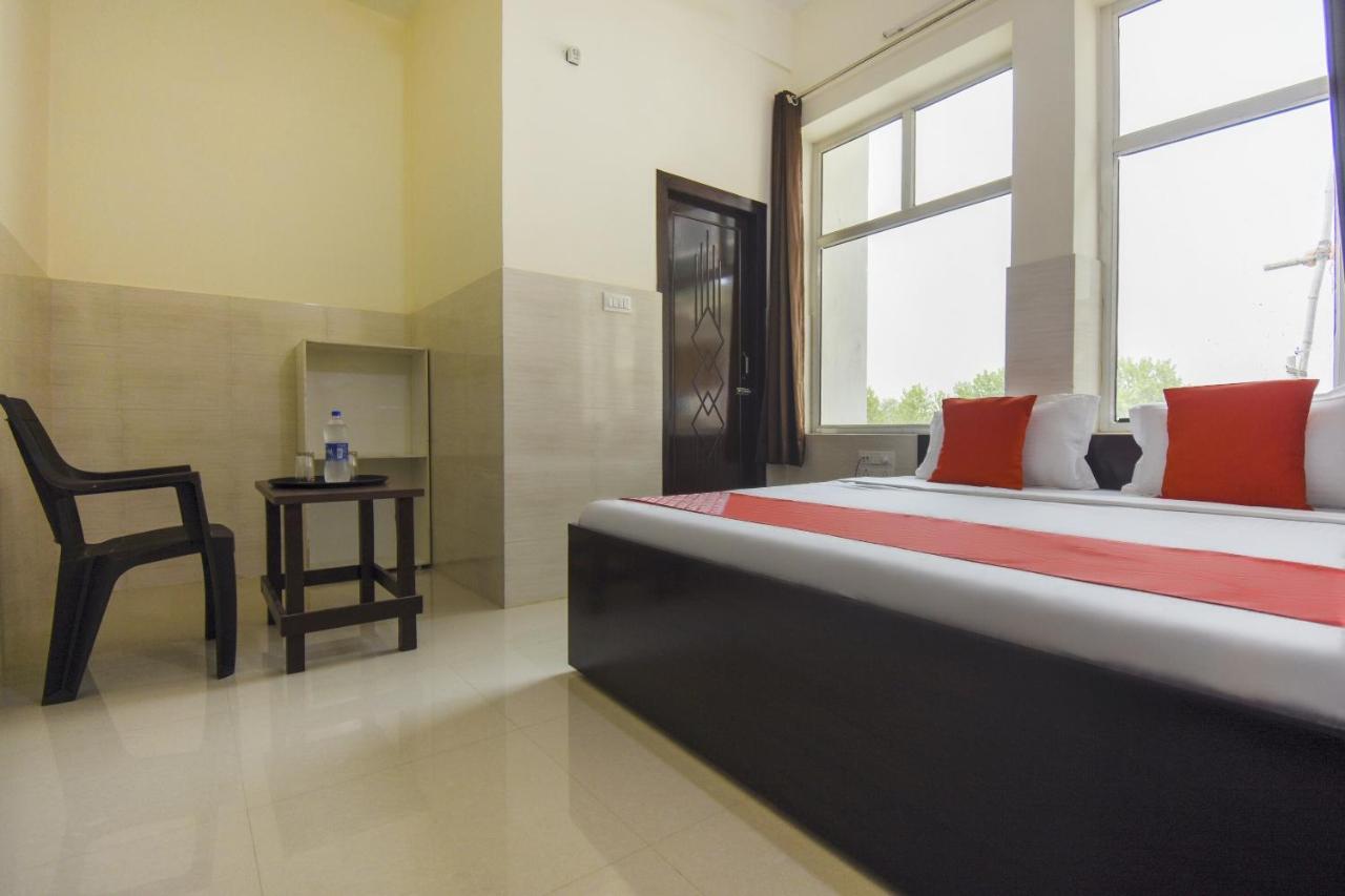 Flagship 75751 Hotel Surya Bahadrabad Εξωτερικό φωτογραφία