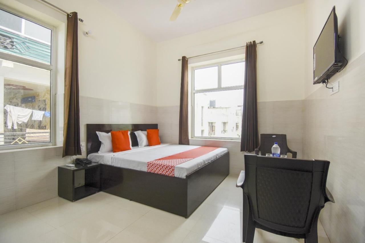Flagship 75751 Hotel Surya Bahadrabad Εξωτερικό φωτογραφία