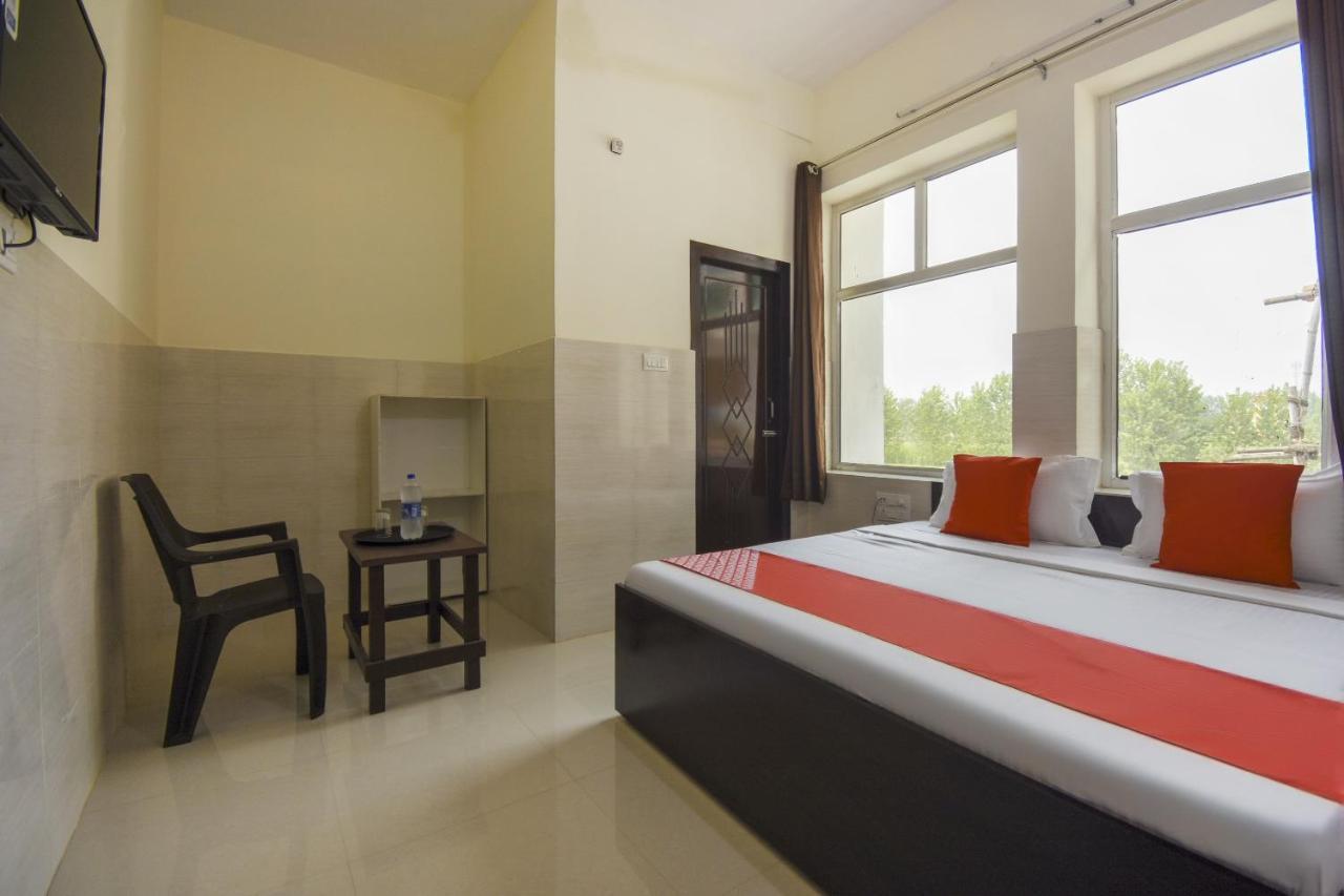 Flagship 75751 Hotel Surya Bahadrabad Εξωτερικό φωτογραφία