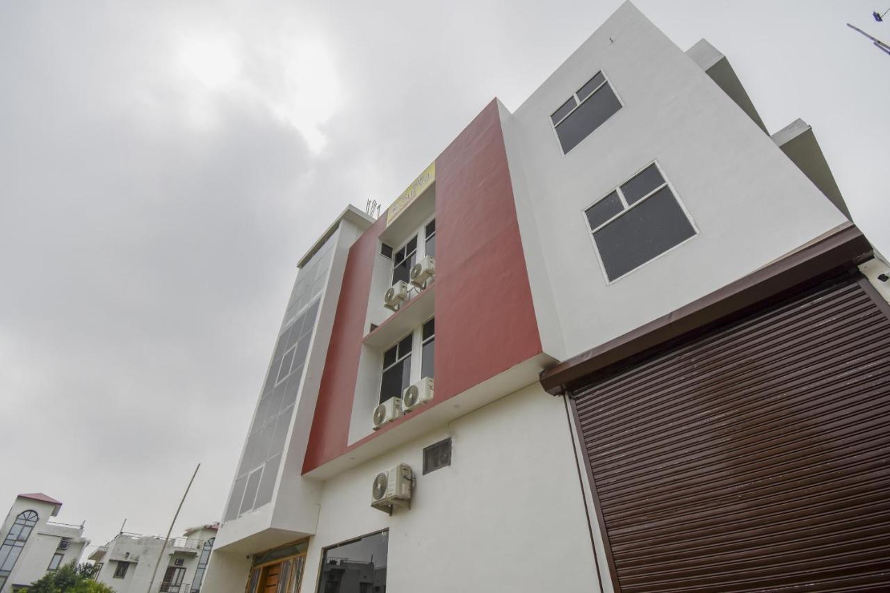 Flagship 75751 Hotel Surya Bahadrabad Εξωτερικό φωτογραφία